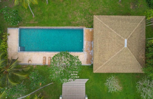 Unawatuna Villa | Villa Amber Llama - Thalpe, Galle