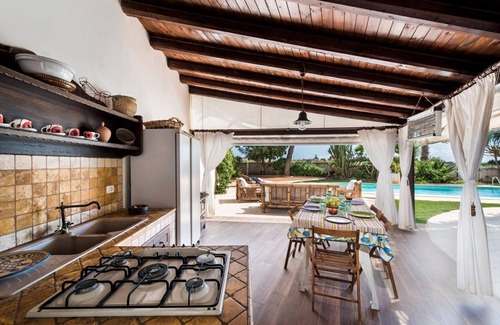 Mazara del Vallo Villa | Villa Amina - Four Bedroom Villa, Sleeps 10