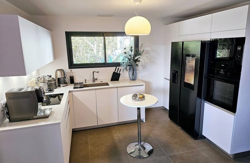 Andernos-les-Bains House | Villa Ananké, À 5mn de la Plage, Villa Cocon sur le Bassin D'arcachon !