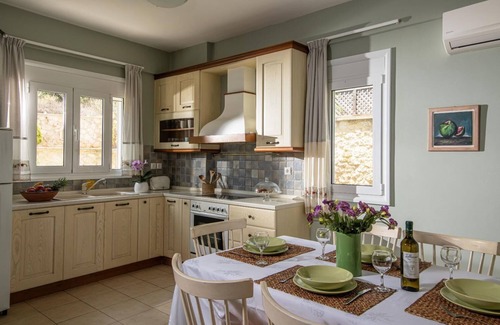 Gerani Villa | Villa Anemoni - Three Bedroom Villa, Sleeps 6