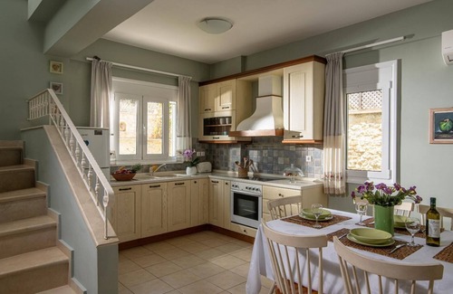 Gerani Villa | Villa Anemoni - Three Bedroom Villa, Sleeps 6