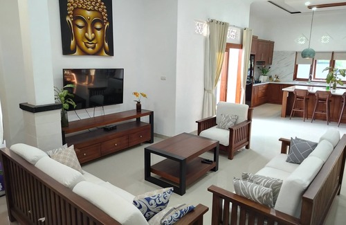 Lovina Villa | Villa Angel Lovina – Luxurious 4BR Retreat with Pool, Managed by Gema Property