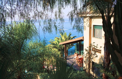 Capo d'Orlando Apartment | Villa Anita (Albatros)