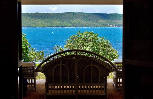 Mamora Bay Villa | Villa Annalibe–Oceanfront 5-Bedroom Villa with Pool near English Harbour Antigua