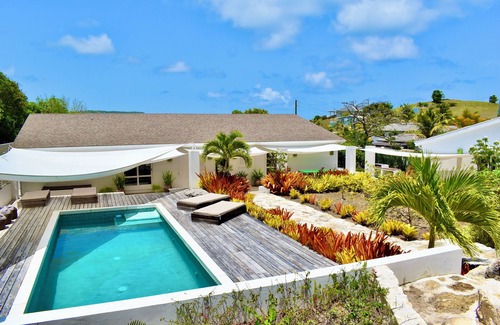Mamora Bay Villa | Villa Annalibe–Oceanfront 5-Bedroom Villa with Pool near English Harbour Antigua