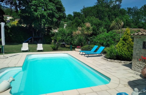 Peymeinade Villa | villa any comfort on closed ground raised with swimming pool 8x4m