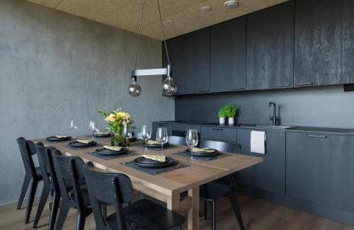 Akaslompolo House | Villa Arctic Trail, Apartment A - Aurora view hot tube - Sauna - Lapland holiday