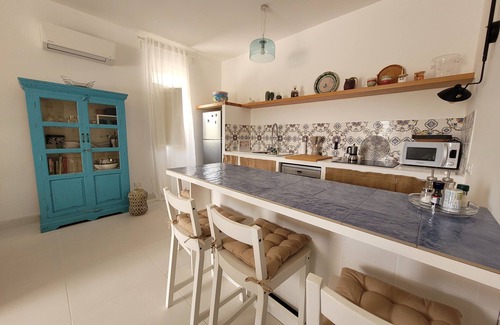 Pachino House | Villa Aroi, your vacation home just a stone's throw from the sea!