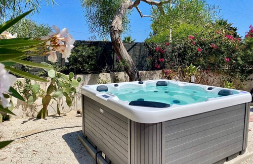 Pachino House | Villa Aroi, your vacation home just a stone's throw from the sea!