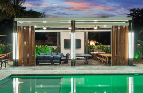 Golden Glades House | Villa ART Pool Golf Volleyball