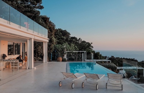 Anacapri House | Villa Artistica located a 20-minute scenic walk from Anacapri.