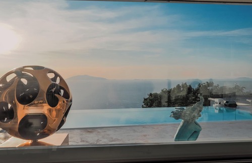Anacapri House | Villa Artistica located a 20-minute scenic walk from Anacapri.