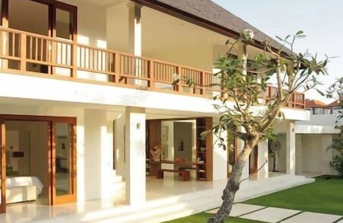 Batu Bolong Villa | Villa Asante by Elite Havens