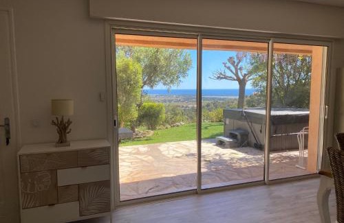 La Londe-les-Maures Apartment | Villa Astree Coté Mer