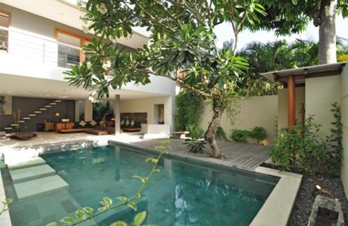 Central Seminyak Villa | Villa Athena