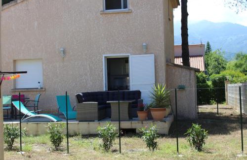 Moriani-Plage House | Villa au bord de mer, avec vue mer et accès plage