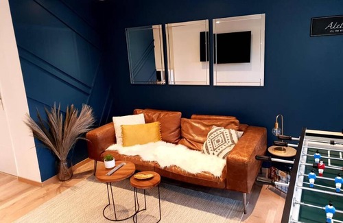 Auxerre Villa | Villa Auxerre luxe Piscine Intérieure proche Paris sans Vis-à-vis