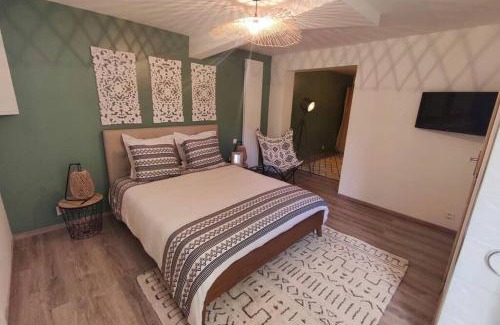 Auxerre Villa | Villa Auxerre luxe Piscine Intérieure proche Paris sans Vis-à-vis