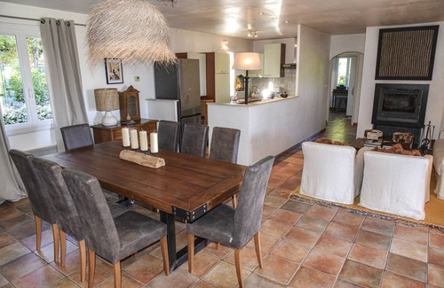 Mons House | Villa Avec Piscine au Calme Bénéficiant D'une vue Panoramique mer et Montagne