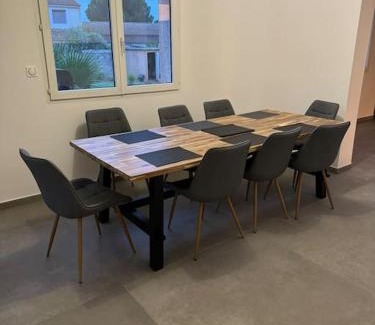 Valergues Villa | Villa avec piscine, climatisation et studio indépendant