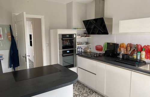 Vaux-sur-Mer Villa | Villa Avec Piscine Dans le Quartier de Pontaillac à Royan à 100 m de la Corniche