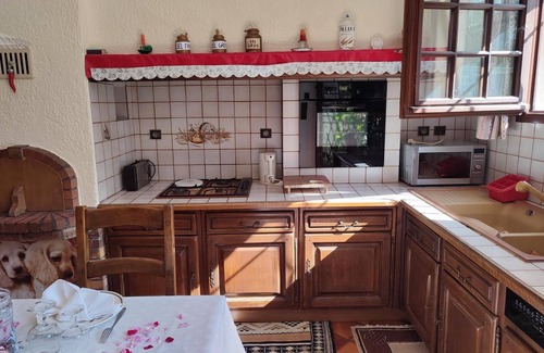 Allauch Villa | Villa 'Avec Piscine Prive' with Private Pool, Wi-Fi and Air Conditioning