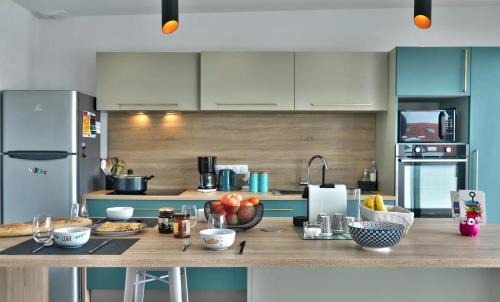 Sibiril House | Villa Azénor Bretagne Piscine Intérieure Partagée toute l'année 100m plage