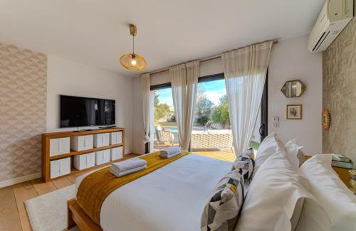 Castelnau-le-Lez Villa | Villa Azurea - At the gates of Montpellier - 10 p