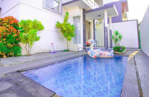 Oro Oro Ombo Villa | Villa Azzalia Syariah Private Pool and Karaoke