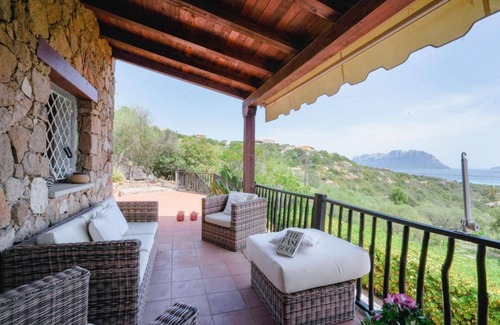 Porto Istana Villa | Villa Azzurra | Piscina e parcheggio privato