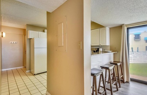 East End Villa | Villa B-2 - Beach Front, Community Pool, Center Of The Island!