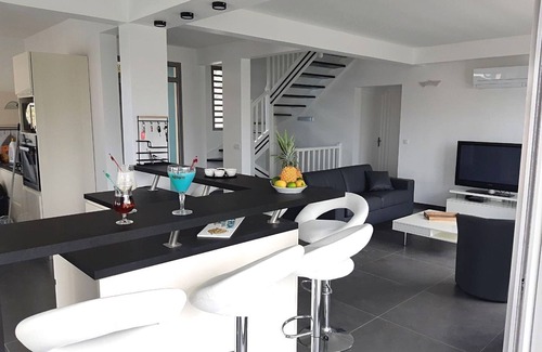 Malendure Villa | Villa Bacaly, vue mer, plage à 10 min à pieds