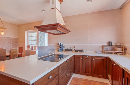 Santa Brigida Apartment | 'Villa bandama golf Firgas-05' with sea views, Wi-Fi and air conditioning