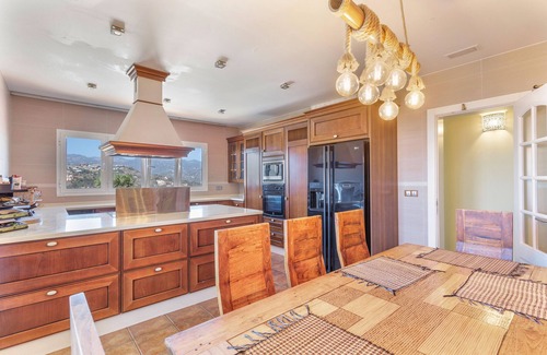 Santa Brigida Apartment | 'Villa bandama golf Valleseco-09' with sea views, Wi-Fi and air conditioning