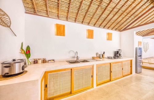 Central Seminyak Villa | Villa Barcelona - 5BDR, lush garden, private pool
