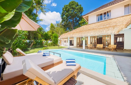Central Seminyak Villa | Villa Barcelona - 5BDR, lush garden, private pool