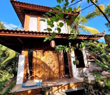 Tampaksiring Villa | Villa Baruna - 2 storey teak villa - volcano view
