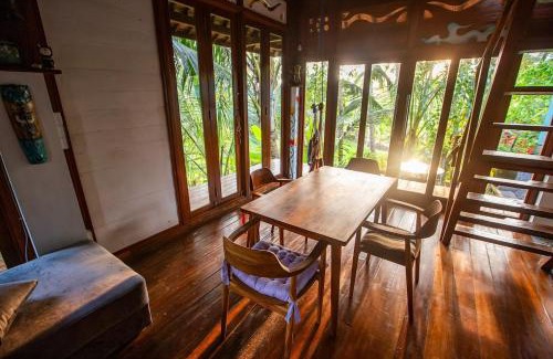 Tampaksiring Villa | Villa Baruna - 2 storey teak villa - volcano view