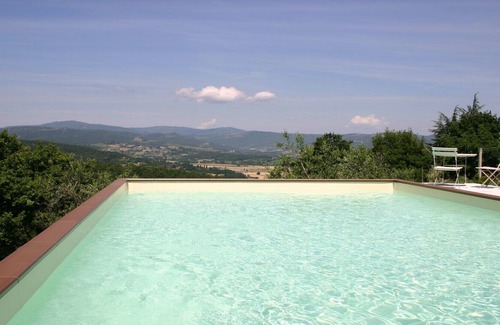 Calzolaro Villa | Villa Bastiola (sleeps 6-8 + 2 cots) with private pool and heavenly views
