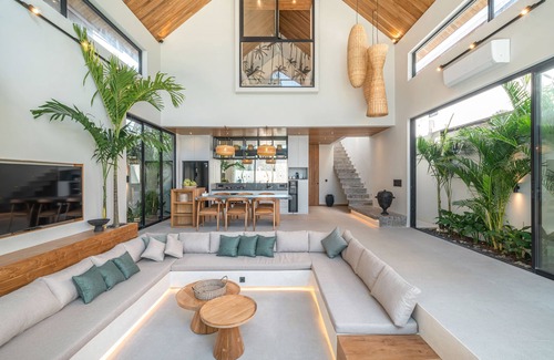 Batubelig Villa | Villa Bayu by GORO