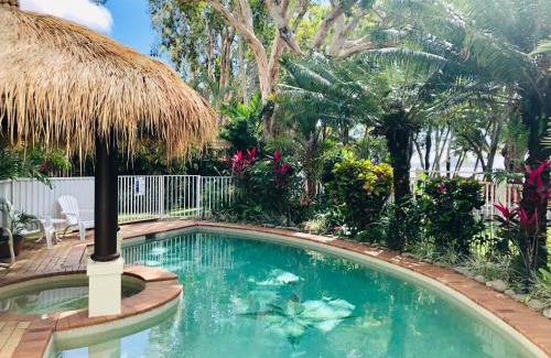 Clifton Beach Apartment | Villa Beach Palm Cove