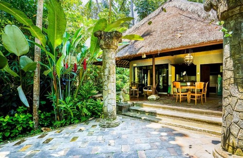 Nyuh Kuning House | Villa Beji Indah