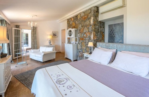 Marmaris Villa | Villa Beldibi - Three Bedroom Villa, Sleeps 7