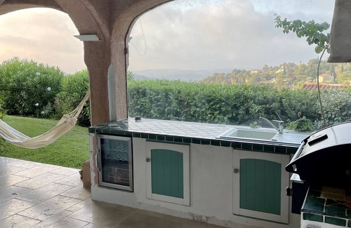 Tourrettes-sur-Loup Villa | Villa Bellevue in Tourrettes-sur-Loup