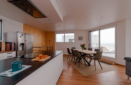 Le Treport House | Villa Belle Vue - family-friendly and spacious