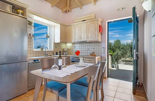 Tsoukaladhes Villa | Villa 'Belvedere Rosa' with Sea View, Pool, Terrace & Wi-Fi