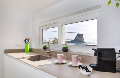 Calpe Villa | Villa "Bennu - Lujo Y Confort" near Beach with Private Pool & Wi-Fi