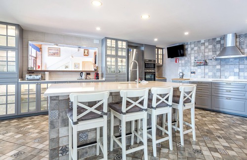 Lloret de Mar Villa | Villa Bergantin with Sea View, Pool & Wi-Fi