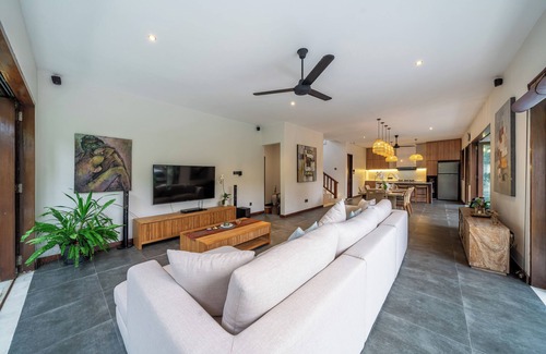 Dyanapura Villa | Villa Bettini Stylish 3BR w/Pool, Near Bintang