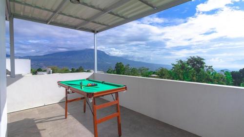 Oro Oro Ombo Villa | Villa Bhagyam with Private Pool and Rooftop